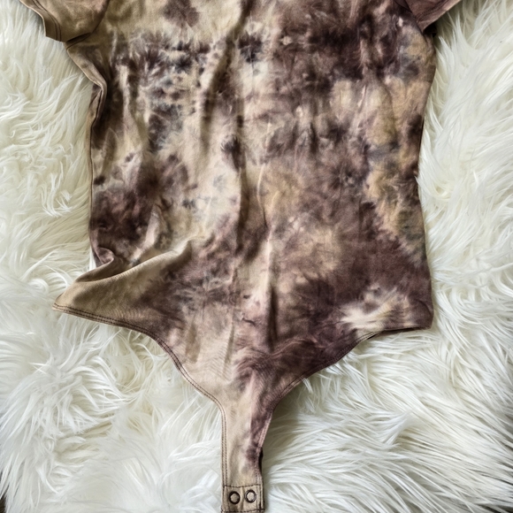 Top - Picture 3 of 5